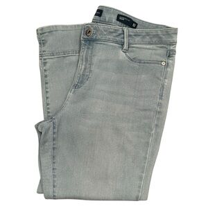J. Jill Soft Lightwash Authentic Fit Cuffed Cropped Denim Jeans Stretchy Sz 12